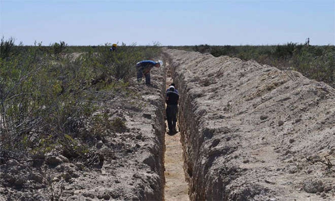 Rio Negro Province - Trench at Anit Project